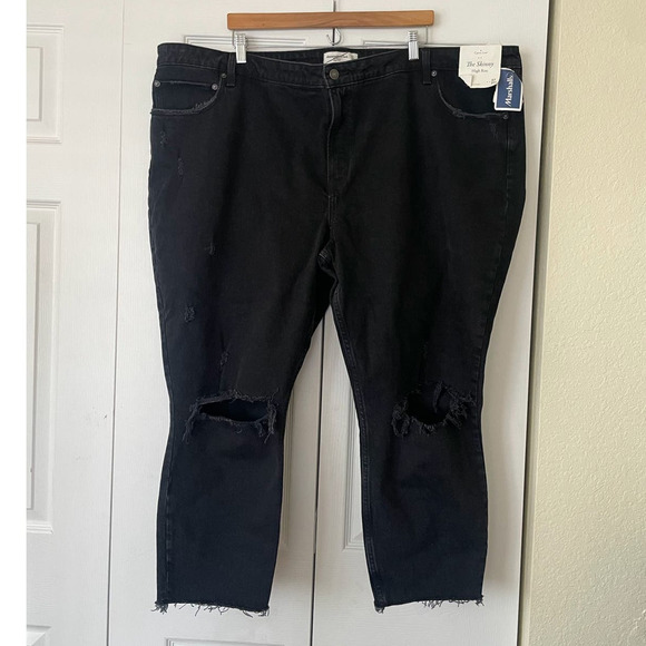 NWT Abercrombie Curve Love High-Rise Skinny Black Ankle Jeans • Size 37/24S 🗣 - Picture 2 of 3